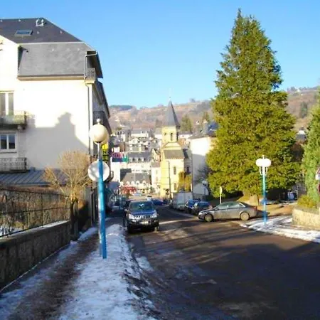 Apartment With 2 Bedrooms In La Bourboule With Wonderful Mountain View Enclosed Garden And Wifi 12 Km From The Slopes